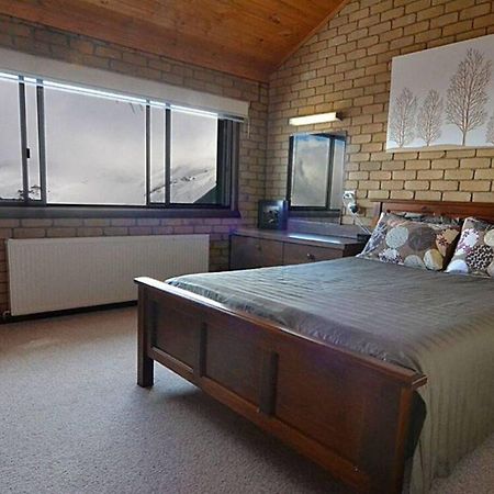 Апартаменты Lawlers 2 Hotham Heights Экстерьер фото
